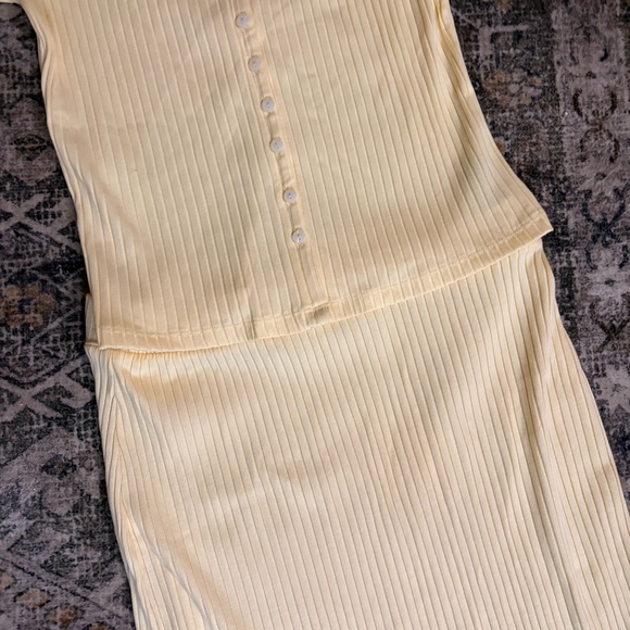 NWOT Old Navy Yellow Skirt Set Size Small Petite - Picture 3 of 11